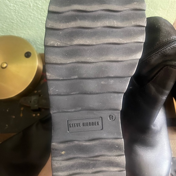 SOLD - Picture 6 of 7